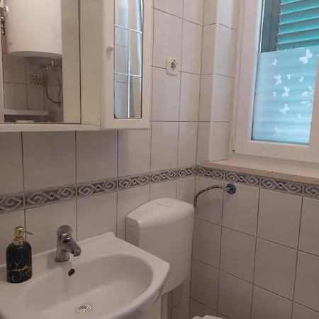 Apartman Lino *